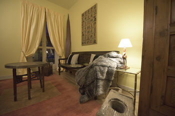 Porta Palace Apartment